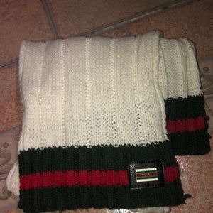 Gucci Scarf WORN ONCE 🙂
